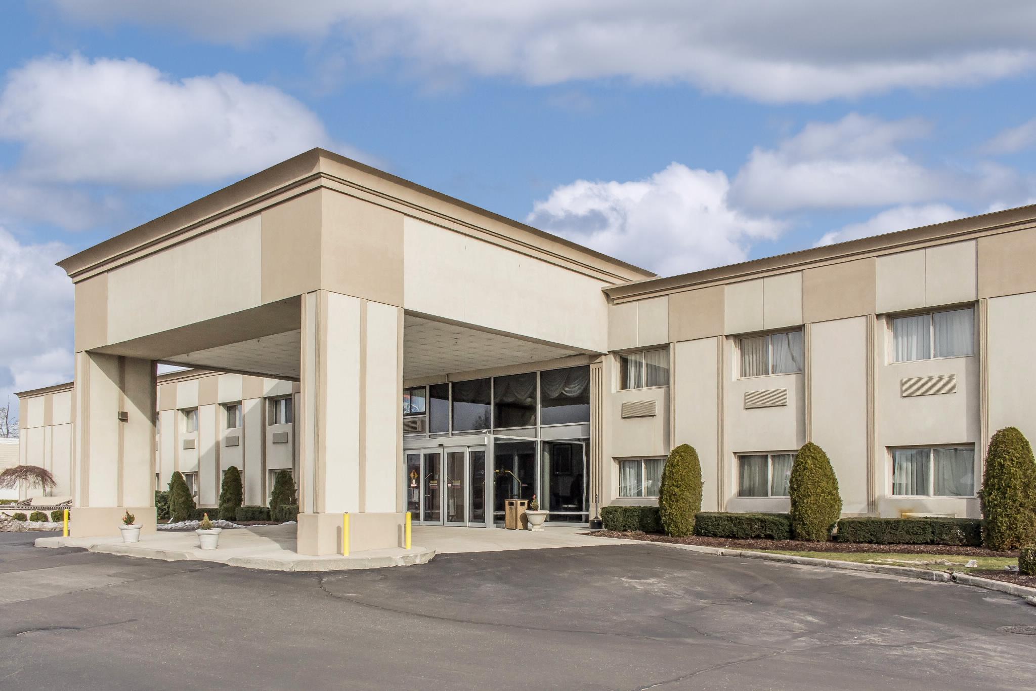 Comfort Inn Medford-Long Island Exterior photo