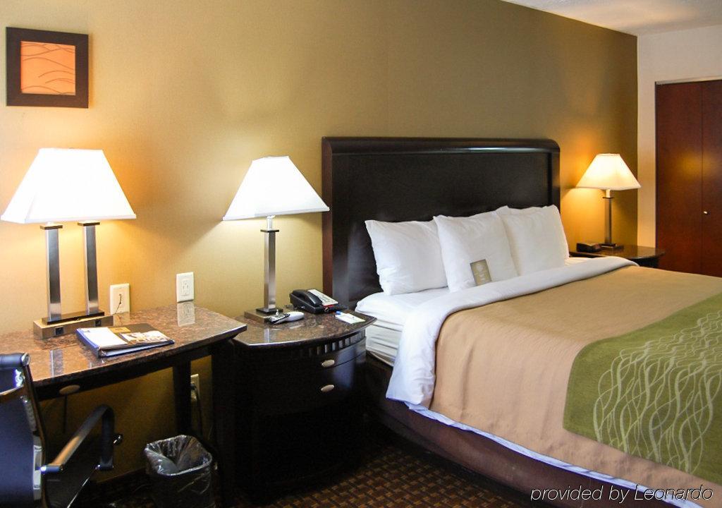 Comfort Inn Medford-Long Island Exterior photo