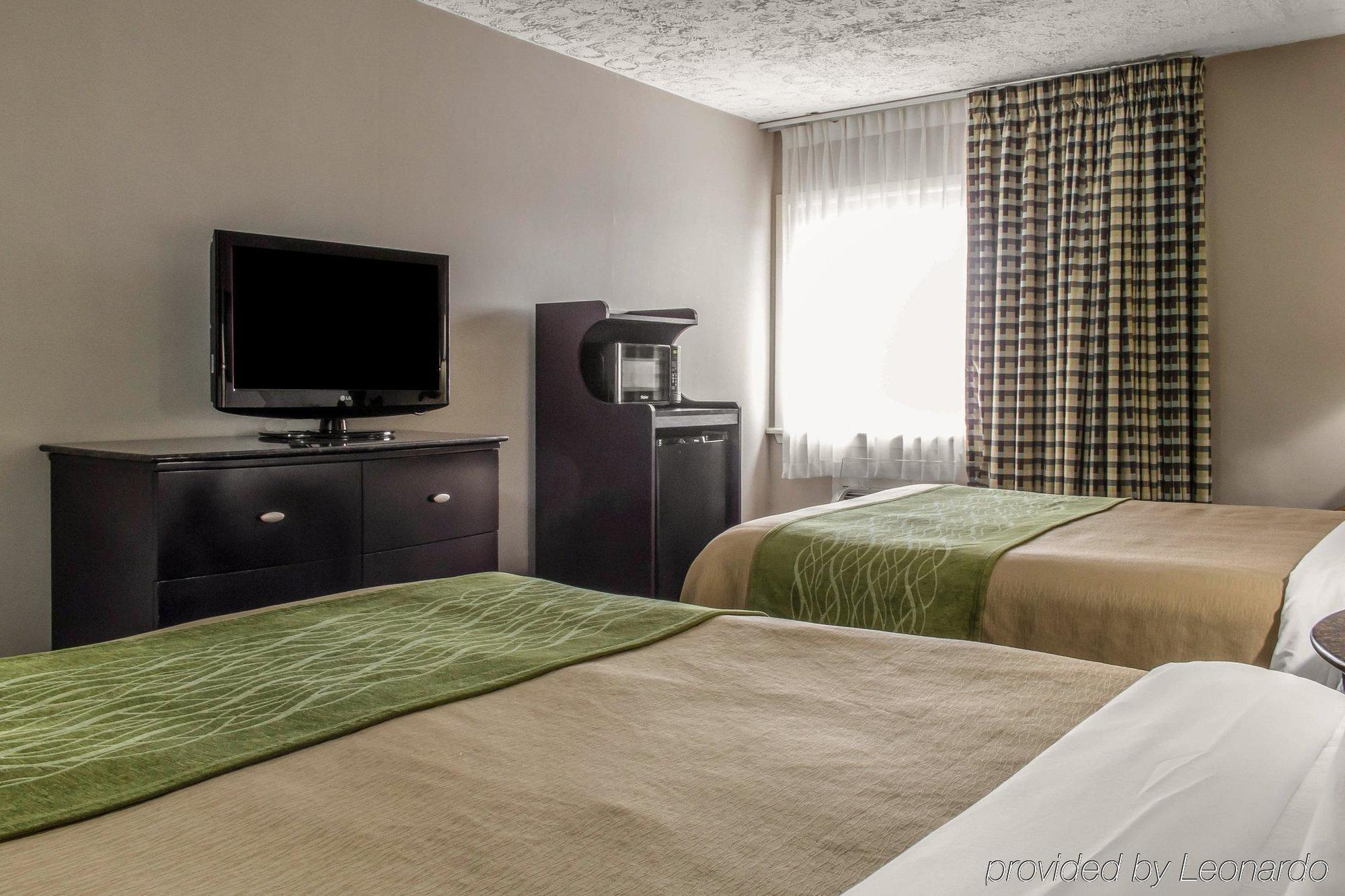 Comfort Inn Medford-Long Island Exterior photo