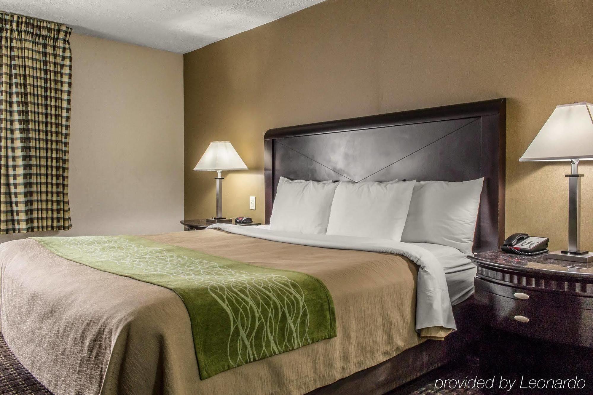 Comfort Inn Medford-Long Island Exterior photo